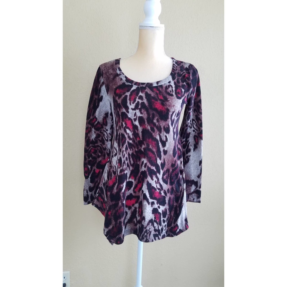S. Point Red Leopard Print  Flare Long Sleeved Top